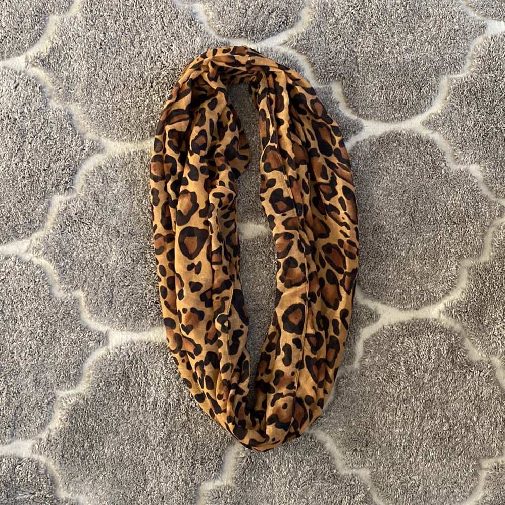 Scarf Set - Picture 2 of 5